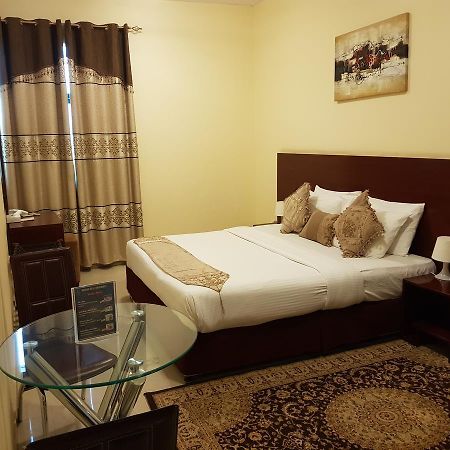Raynor Hotel Apartments 푸자이라 외부 사진